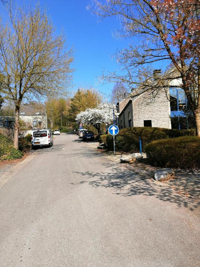 Durbuy, Ses Ruelles Pittoresques Et Sa Gastronomie Buitenkant foto