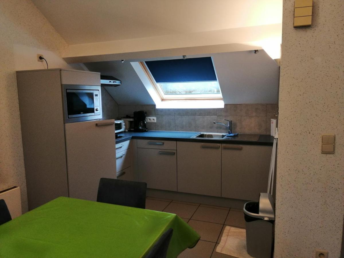 Durbuy, Ses Ruelles Pittoresques Et Sa Gastronomie Buitenkant foto